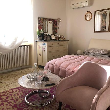 B & B Da Giusy Corte Franca Exteriör bild
